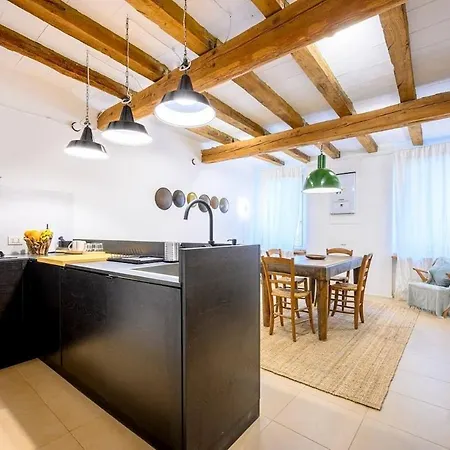 Artdesign Lägenhet *